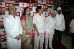 Pyarelal, Anuradha Paudwal, Sameer, Jagjit Singh at IMA press meet in Big FM on 17th Jan 2011 (9).JPG