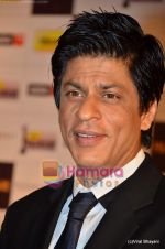 Shahrukh Khan at the Filmfare nominations bash in J W Marriott on 19th Jan 2011 (55).JPG