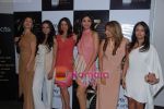 Shilpa Shetty, Ira Dubey at Olay proof performance in Westin on 19th Jan 2011 (7).JPG