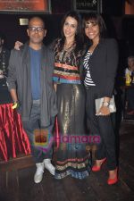 Manasi Scott, Alecia Raut, Narendra Kumar Ahmed at Rolling Stone Rock Awards in Hard Rock Cafe on 20th Jan 2011 (2).JPG