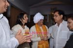 Anup Jalota, Jagjit Singh at Purshottam Jalota prayer meet in K C College on 21st Jan 2011 (2).JPG
