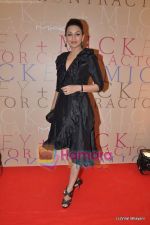 Sonali Bendre at Mickey Contractor MAC bash in Four Seasons on 22nd Jan 2011 (2).JPG