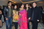 Neetu Singh, Rishi Kapoor, Shabana Azmi, Sunil Shetty at Mijwan show in Trident, Bandra on 23rd Jan 2011 (176).JPG