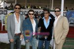Sanjay Kapoor, Arjun Rampal, Chunky Pandey at HDIL Oaks race in Mahalaxmi Race Course on 23rd Jan 2011 (10).JPG