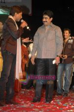 Raju Shrivastav at politco Sanjay Dina Patil  cultural event in Bhandup on 24th Jan 2011 (4).JPG