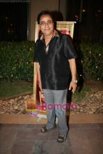 Jagjit Singh at the Launch of music album Hasrat by Ustaad Zakir Hussain in Mumbai on 27th Jan 2011 (8).JPG
