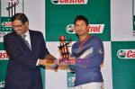 Sachin Tendulkar at Castrol Cricket Awards in Grand Hyatt, Mumbai on 28th Jan 2011 (8).JPG