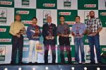 Sachin Tendulkar, Mohinder Amarnath, Rahul Dravid, Virender Sehwag, Yusuf Pathan at Castrol Cricket Awards in Grand Hyatt, Mumbai on 28th Jan 2011 (5).JPG