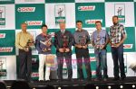 Sachin Tendulkar, Mohinder Amarnath, Rahul Dravid, Virender Sehwag, Yusuf Pathan at Castrol Cricket Awards in Grand Hyatt, Mumbai on 28th Jan 2011 (8).JPG