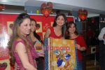 Shilpa Shetty, Kiran Bawa at Iosis event with underprivileged childrens in Khar, Mumbai on 31st Jan 2011 (8)~0.JPG