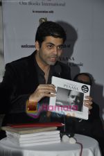 Karan Johar unveils Gurudutt_s Pyaasa book in Olive, Bandra, Mumbai on 2nd Feb 2011 (9).JPG