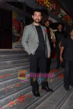 Aamir Khan at the Premiere of Hum Dono Rangeen in Cinemax on 3rd Feb 2011 (9).JPG