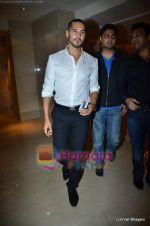 Dino Morea at Stardust post bash in Trident on 6th Feb 2011 (3).JPG