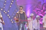 Salman Khan at Stardust Awards 2011 in Mumbai on 6th Feb 2011 (2).JPG