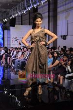 at Gitanjali Tour De India fashion  show in Trident, Mumbai on 6th Feb 2011 (147).JPG