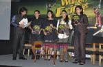 Rani Mukherjee, Devita Saraf, Lalit Pandit at the launch of www.womenscricketworld.com in J W Marriott, Juhu, Mumbai on 11th Feb 2011 (5).JPG