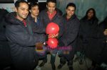 Tusshar Kapoor at Valentine event for singles in 21 farenheit on 14th Feb 2011 (3).JPG