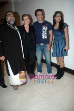 Tusshar Kapoor, Geeta Basra at Anabelle Varma_s single Tumko Dekha launch in Novotel on 14th Feb 2011 (67).JPG