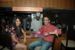 Tusshar Kapoor, Sophie Choudry at Valentine event for singles in 21 farenheit on 14th Feb 2011 (10).JPG