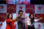 Hrithik Roshan, Farah Khan, Vaibhavi Merchant at the launch of Just Dance show in Filmistan on 17th Feb 2011 (23).JPG