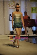 Model walk the ramp at Cie La Vie lounge, Bandra, Mumbai in  St Andrews, Bandra, Mumbai on 23rd Feb 2011 (10).JPG