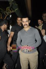 Aamir Khan at the Launch of Suzanne Roshan_s The Charcoal Project in Andheri, Mumbai on 27th Feb 2011 (2).JPG