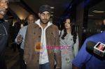 Abhishek Bachchan, Aishwarya Rai return from Oscar Awards in International Airport on 1st March 2011 (10).JPG