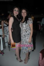 Shefali Jariwala, Sunidhi Chauhan at Sunidhi Chauhan_s dinner party in Andheri on 3rd March 2011 (2).JPG