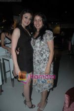 Shefali Jariwala, Sunidhi Chauhan at Sunidhi Chauhan_s dinner party in Andheri on 3rd March 2011 (4).JPG