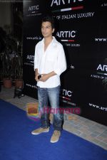 Vikram Phadnis at Arctic Vodka launch in Sea Princess on 3rd March 2011 (2).JPG