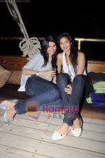 at Dipannita Sharma_s yacht party in Mumbai on 5th March 2011 (65).JPG