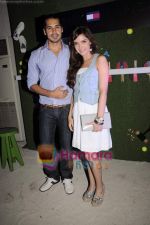 Shazahn Padamsee, Dino Morea at the launch of Tommy Hilfiger footwear in Mumbai on 9th March 2011 (7).JPG