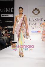 Model walks for Parvesh and Jai at Lakme Fashion Week 2011 Day 1 in Grand Hyatt, Mumbai on 10th March 2011 (34).JPG