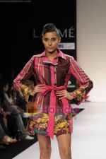 at Chaiyanya Rao_s show at Lakme Fashion Week 2011 Day 1 in Grand Hyatt, Mumbai on 10th March 2011 (29).JPG