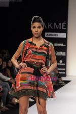 at Chaiyanya Rao_s show at Lakme Fashion Week 2011 Day 1 in Grand Hyatt, Mumbai on 10th March 2011 (35).JPG