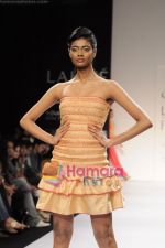 at Chaiyanya Rao_s show at Lakme Fashion Week 2011 Day 1 in Grand Hyatt, Mumbai on 10th March 2011 (54).JPG