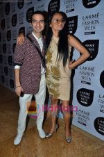 at Manish Malhotra show at Lakme Fashion Week 2011 Day 2 in Grand Hyatt, Mumbai on 12th March 2011 (62).JPG