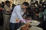 Aamir Khan celebrates 46th birthday with Media in Bandra, Mumbai on 14th March 2011 (21).JPG