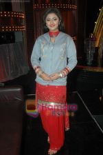 Rashmi Desai on the sets of Comedy Ka Maha Muqabla in Madh Island on 13th March 2011 (24).JPG