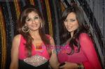 Raveena Tandon, Roshni Chopra on the sets of Comedy Ka Maha Muqabla in Madh Island on 13th March 2011 (4).JPG
