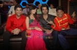 Roshni Chopra, Raju Shrivastav on the sets of Comedy Ka Maha Muqabla in Madh Island on 13th March 2011 (4).JPG