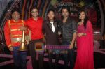 Shreyas Talpade, Roshni Chopra, Raju Shrivastav on the sets of Comedy Ka Maha Muqabla in Madh Island on 13th March 2011 (11)~0.JPG