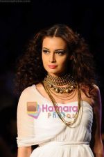 Dia Mirza walk the ramp for Rocky S Show at Lakme Fashion Week 2011 Day 4 in Grand Hyatt, Mumbai on 14th March 2011 (6).JPG