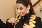 Vidya Balan honoured by the Mayor of Melbourne on 14th March 2011 (6).jpeg
