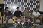 Tusshar Kapoor, Nikhil Dwivedi unveil Shor in the City first look in  Le Soliel, Juhu, Mumbai on 23rd March 2011 (14).JPG