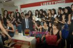 Femina Miss India 2011 contestants visit Liberty store in Oberoi Mall on 24th March 2011 (17).JPG