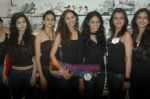 Femina Miss India 2011 contestants visit Liberty store in Oberoi Mall on 24th March 2011 (38).JPG
