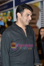 Vidya Balan_s handsome Siddharth Roy Kapoor snapped at FICCI Frames in Powai on 24th March 2011 (20).JPG