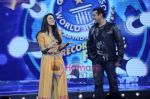 Preity Zinta, Salman Khan on the sets of Guinness World Records in R K Studios on 26th March 2011 (24).JPG