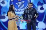 Preity Zinta, Salman Khan on the sets of Guinness World Records in R K Studios on 26th March 2011 (29).JPG